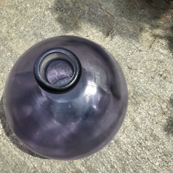 Lilac askew bulbous recycled glass handmade vase - Picture 9 of 13